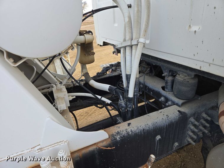 image for item EB1153 2007 Sterling L8500 ready mix truck