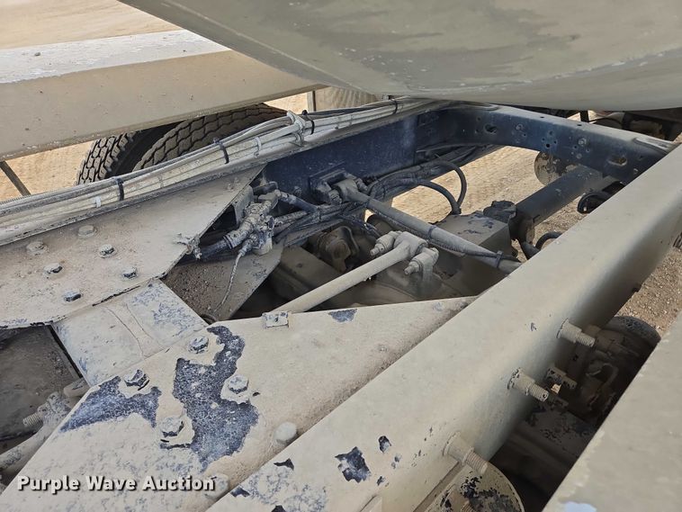 image for item EB1153 2007 Sterling L8500 ready mix truck