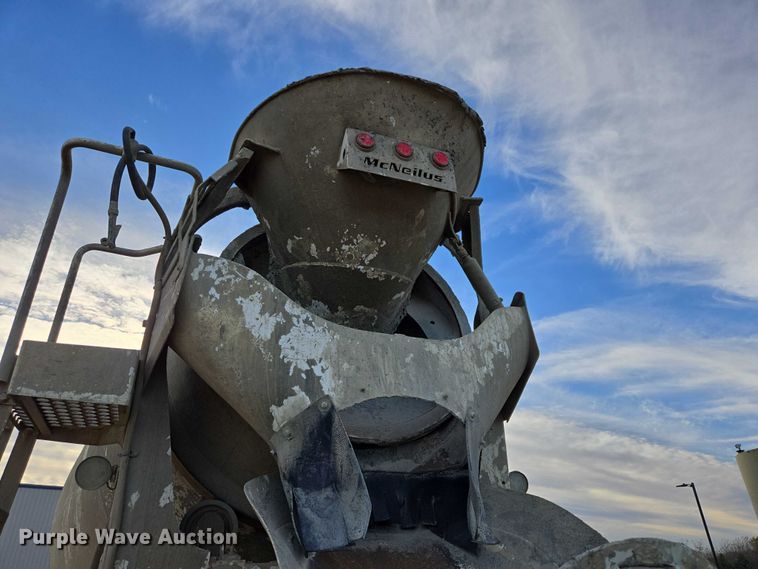 image for item EB1153 2007 Sterling L8500 ready mix truck