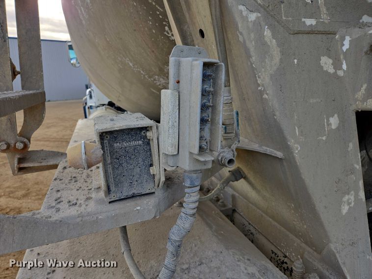 image for item EB1153 2007 Sterling L8500 ready mix truck