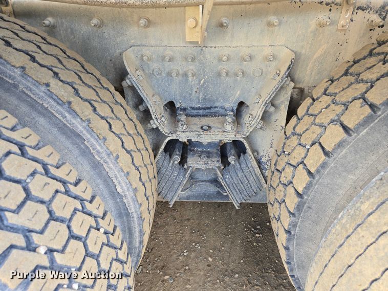 image for item EB1153 2007 Sterling L8500 ready mix truck