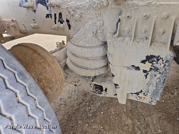 image for item EB1153 2007 Sterling L8500 ready mix truck