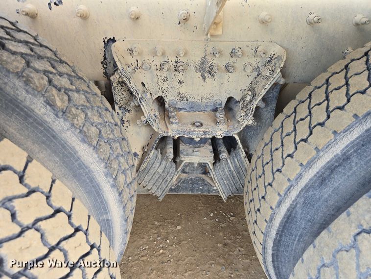 image for item EB1153 2007 Sterling L8500 ready mix truck