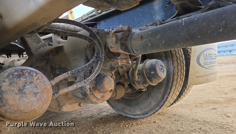 image for item EB1153 2007 Sterling L8500 ready mix truck