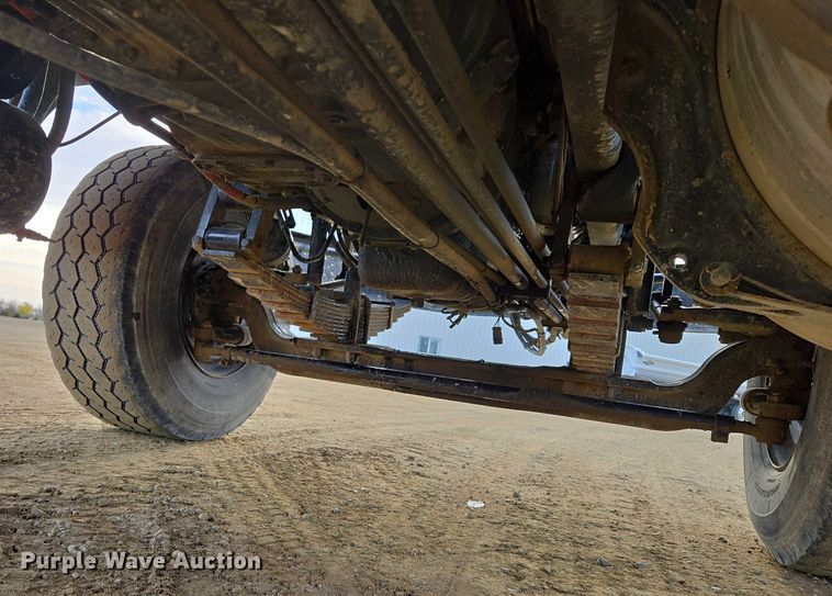 image for item EB1153 2007 Sterling L8500 ready mix truck