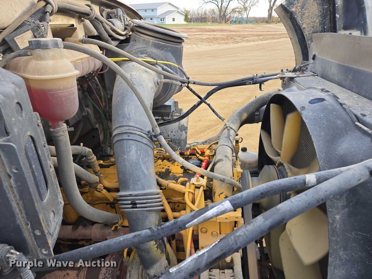 image for item EB1153 2007 Sterling L8500 ready mix truck