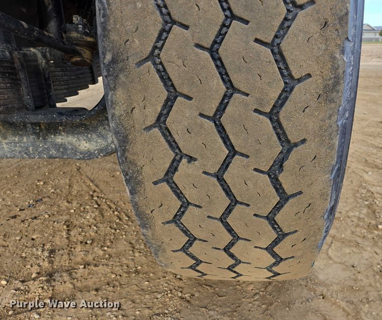 image for item EB1153 2007 Sterling L8500 ready mix truck