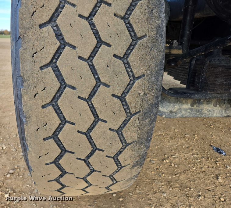 image for item EB1153 2007 Sterling L8500 ready mix truck