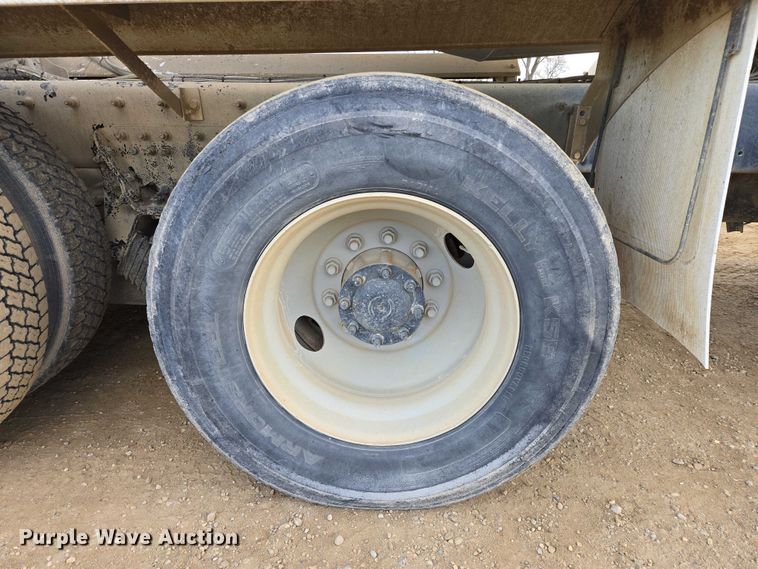 image for item EB1153 2007 Sterling L8500 ready mix truck