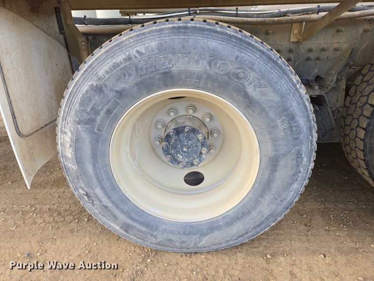 image for item EB1153 2007 Sterling L8500 ready mix truck