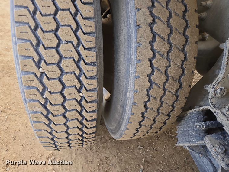 image for item EB1153 2007 Sterling L8500 ready mix truck