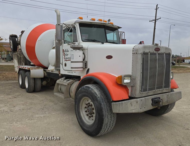 image for item EB1154 2000 Peterbilt 357 ready mix truck
