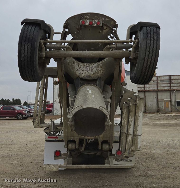 image for item EB1154 2000 Peterbilt 357 ready mix truck