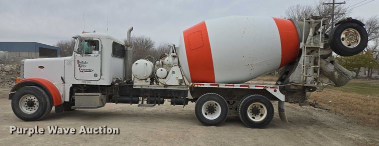 image for item EB1154 2000 Peterbilt 357 ready mix truck