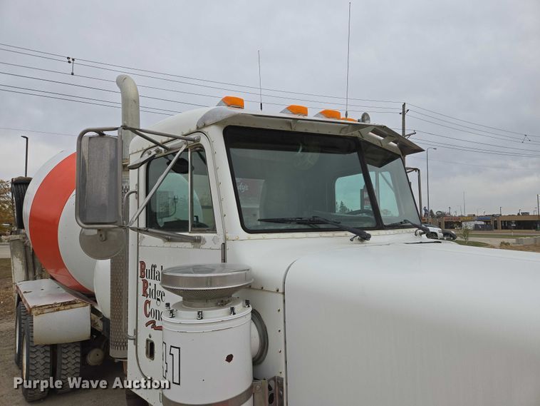image for item EB1154 2000 Peterbilt 357 ready mix truck