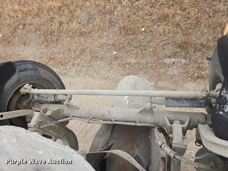 image for item EB1154 2000 Peterbilt 357 ready mix truck