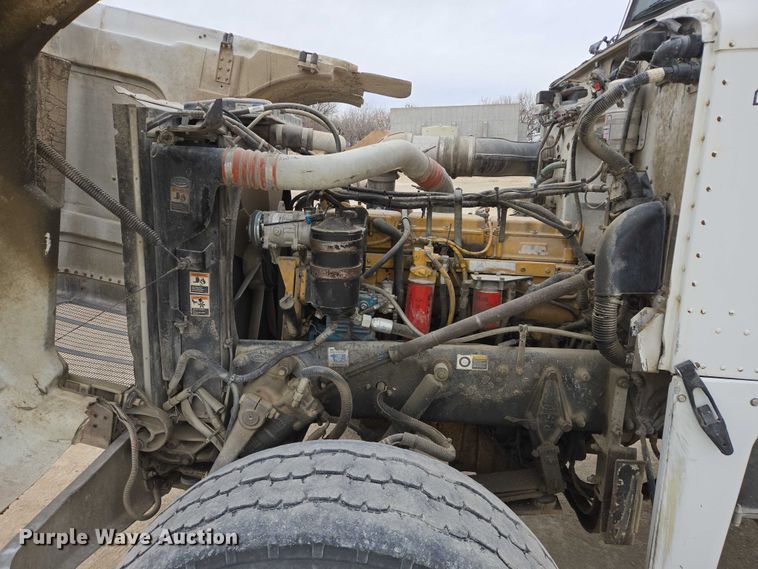 image for item EB1154 2000 Peterbilt 357 ready mix truck