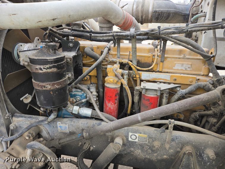 image for item EB1154 2000 Peterbilt 357 ready mix truck