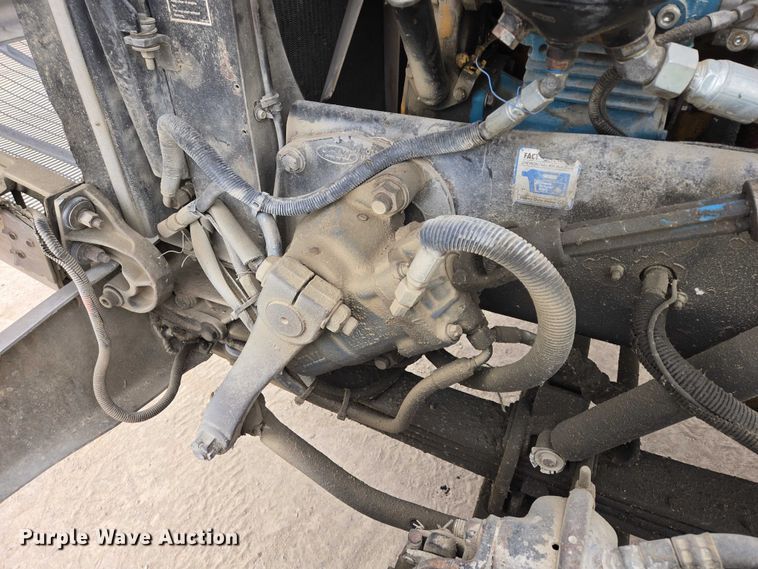 image for item EB1154 2000 Peterbilt 357 ready mix truck