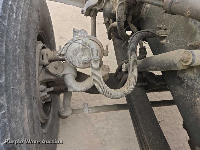 image for item EB1154 2000 Peterbilt 357 ready mix truck