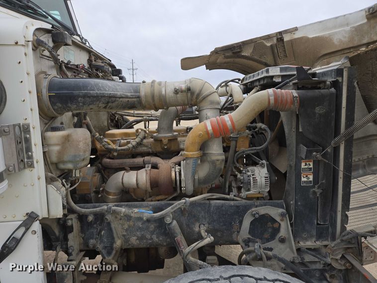 image for item EB1154 2000 Peterbilt 357 ready mix truck