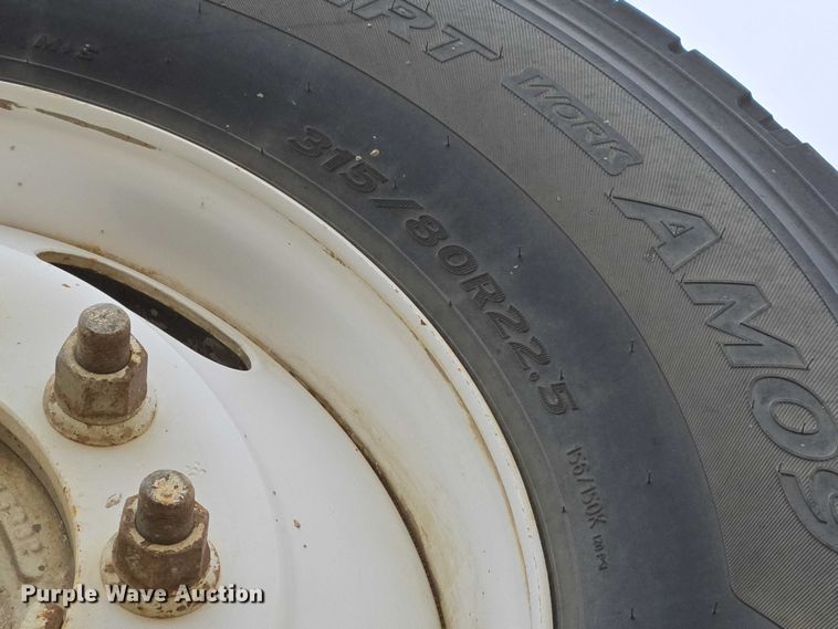 image for item EB1154 2000 Peterbilt 357 ready mix truck