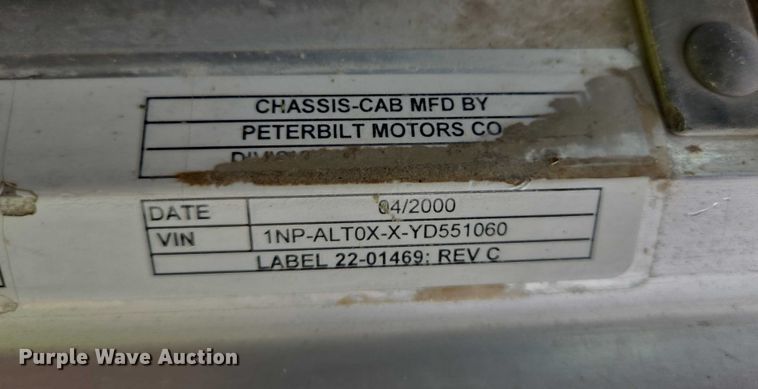 image for item EB1154 2000 Peterbilt 357 ready mix truck