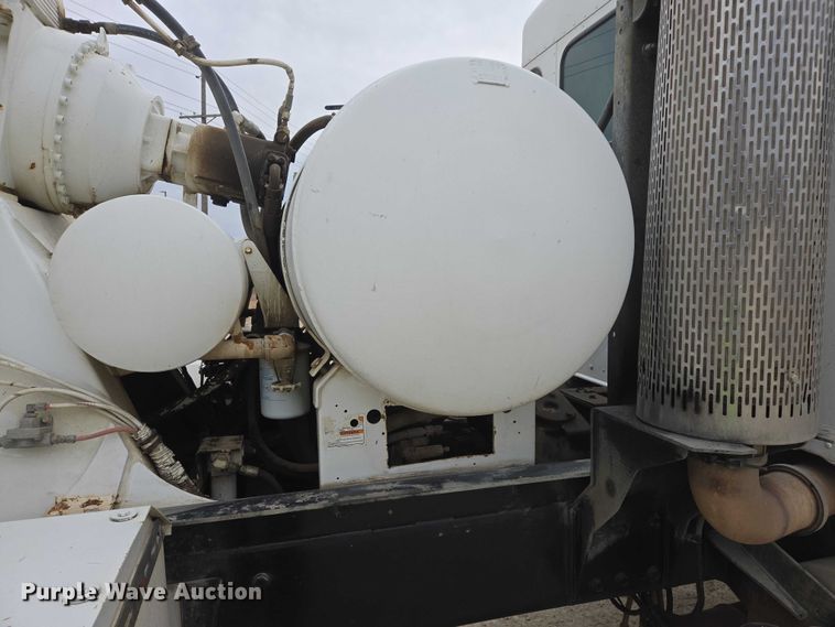 image for item EB1155 2011 Kenworth W900 ready mix truck