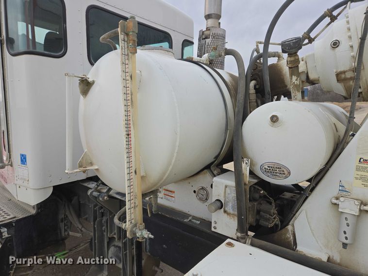 image for item EB1155 2011 Kenworth W900 ready mix truck