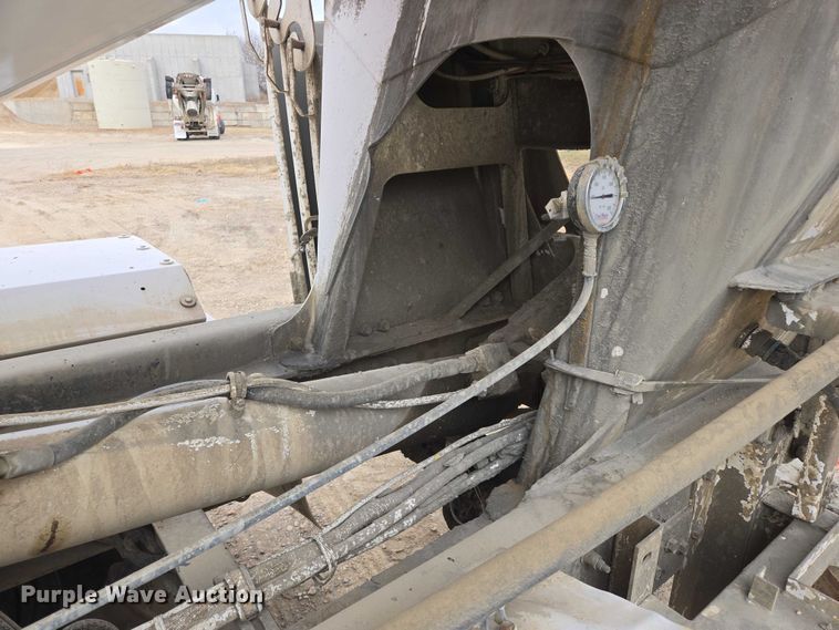 image for item EB1155 2011 Kenworth W900 ready mix truck