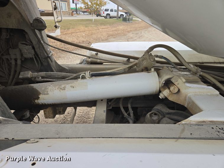 image for item EB1155 2011 Kenworth W900 ready mix truck