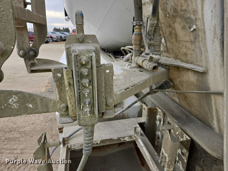 image for item EB1155 2011 Kenworth W900 ready mix truck