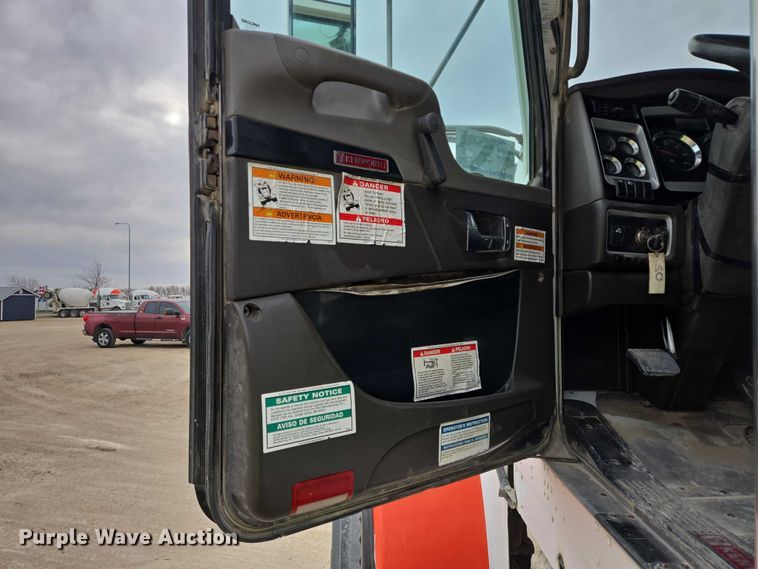 image for item EB1155 2011 Kenworth W900 ready mix truck