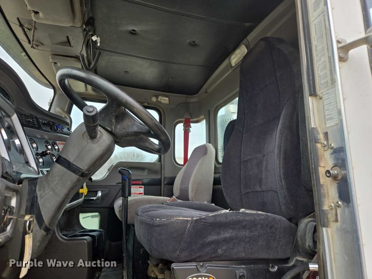 image for item EB1155 2011 Kenworth W900 ready mix truck