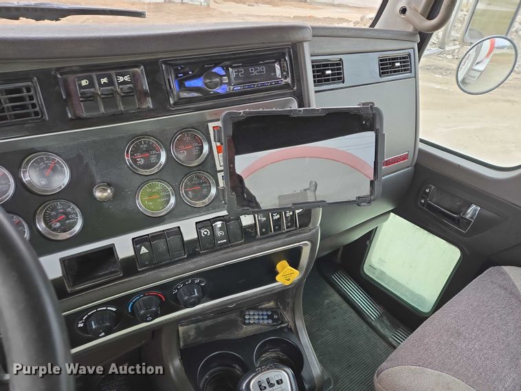 image for item EB1155 2011 Kenworth W900 ready mix truck