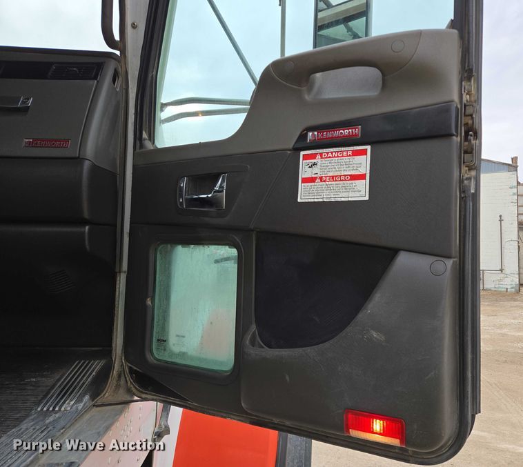 image for item EB1155 2011 Kenworth W900 ready mix truck