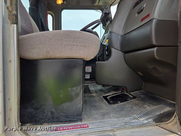 image for item EB1155 2011 Kenworth W900 ready mix truck