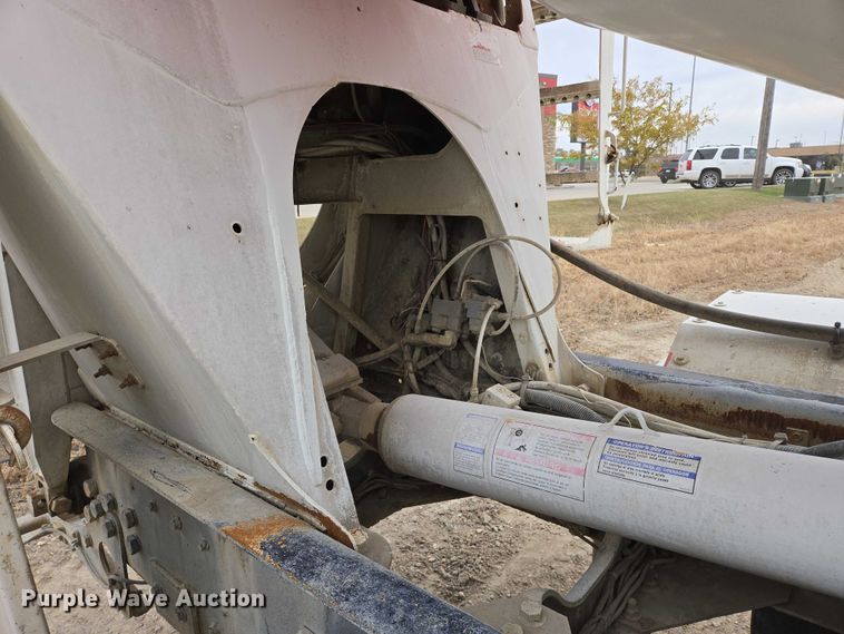 image for item EB1156 2006 International PayStar 5500i ready mix truck