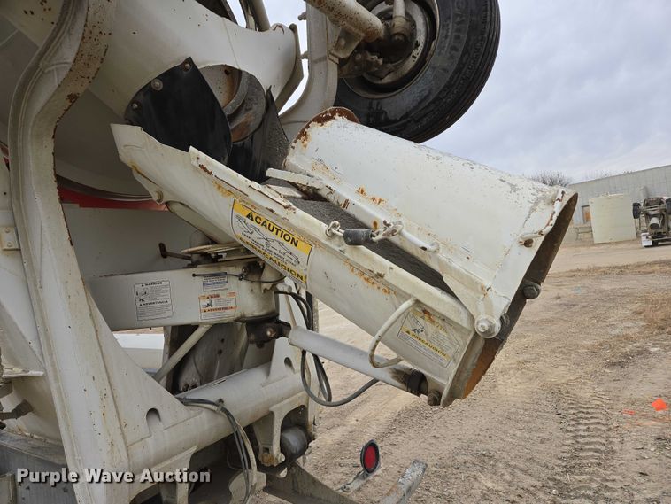 image for item EB1156 2006 International PayStar 5500i ready mix truck