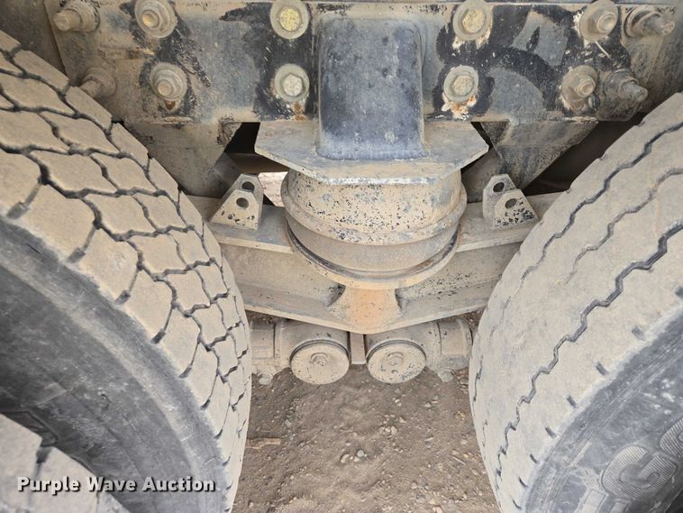 image for item EB1156 2006 International PayStar 5500i ready mix truck