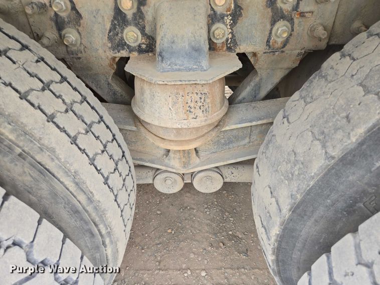 image for item EB1156 2006 International PayStar 5500i ready mix truck