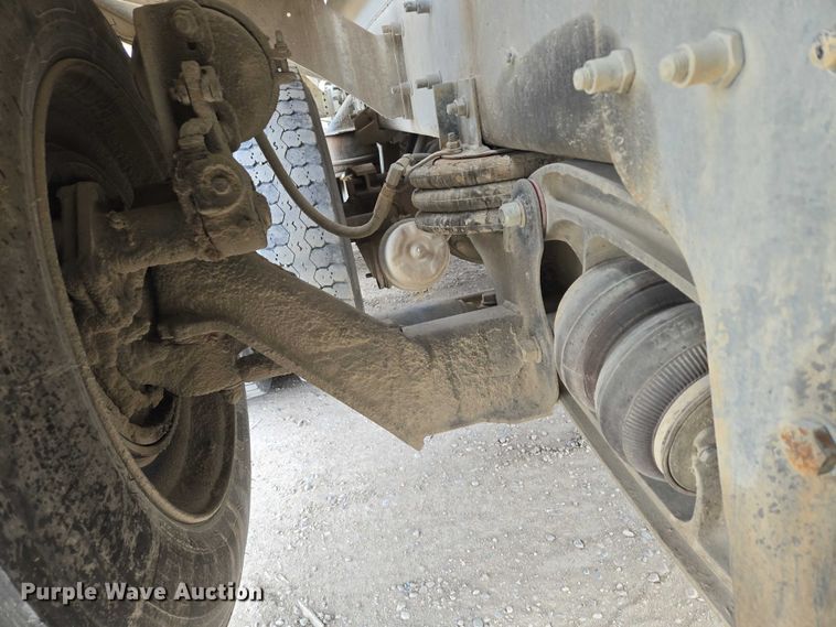 image for item EB1156 2006 International PayStar 5500i ready mix truck