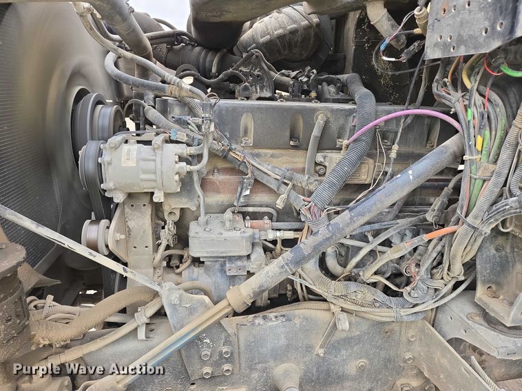 image for item EB1156 2006 International PayStar 5500i ready mix truck