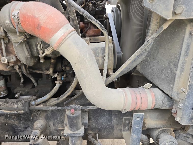 image for item EB1156 2006 International PayStar 5500i ready mix truck