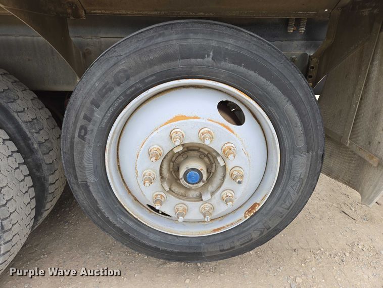 image for item EB1156 2006 International PayStar 5500i ready mix truck