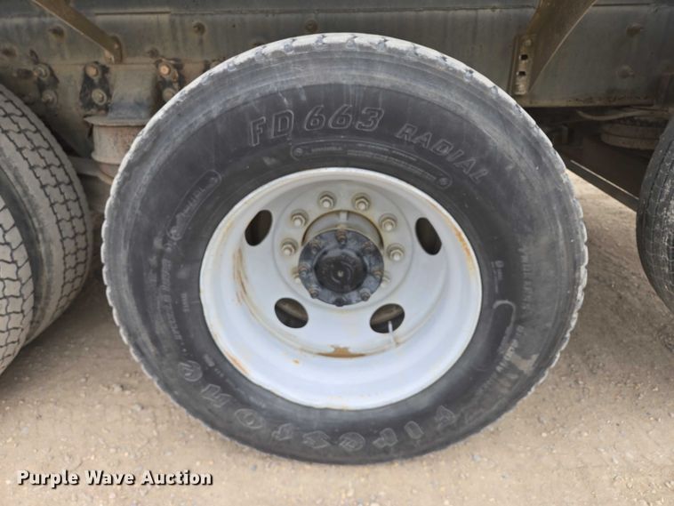 image for item EB1156 2006 International PayStar 5500i ready mix truck