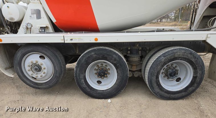 image for item EB1156 2006 International PayStar 5500i ready mix truck