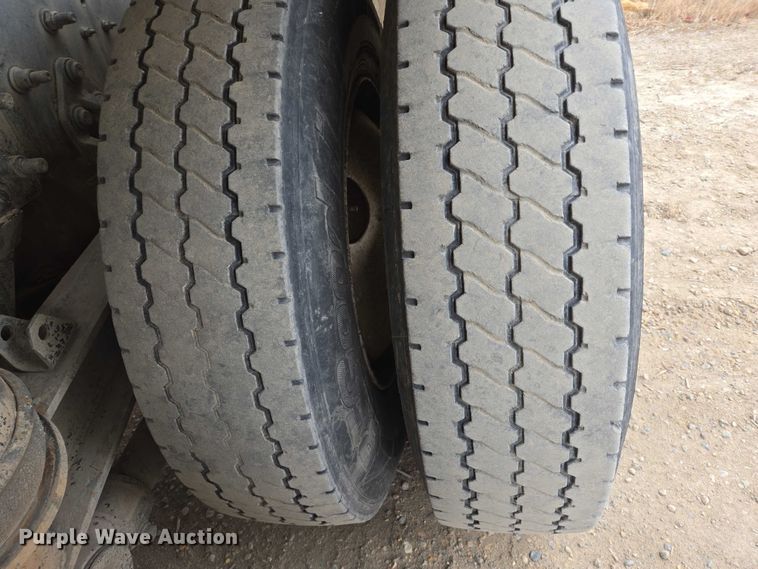 image for item EB1156 2006 International PayStar 5500i ready mix truck