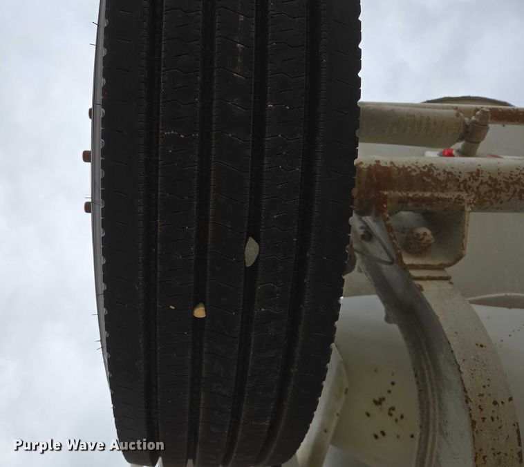 image for item EB1156 2006 International PayStar 5500i ready mix truck