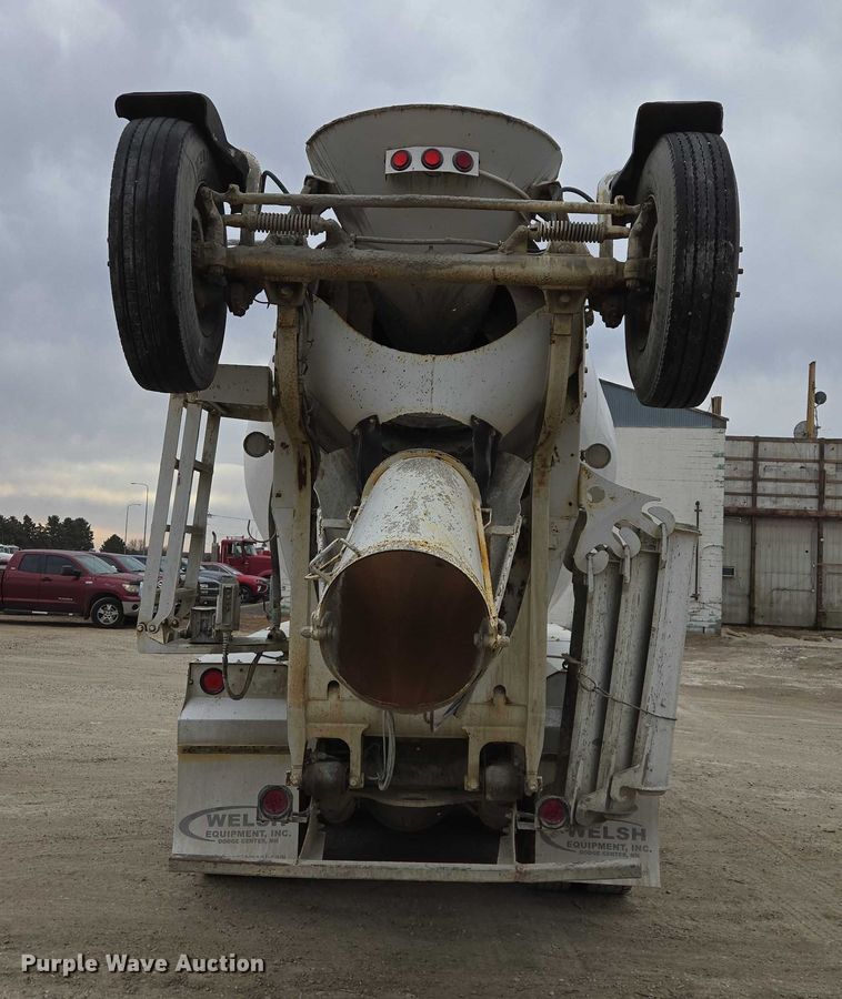 image for item EB1157 2004 Sterling L9500 ready mix truck